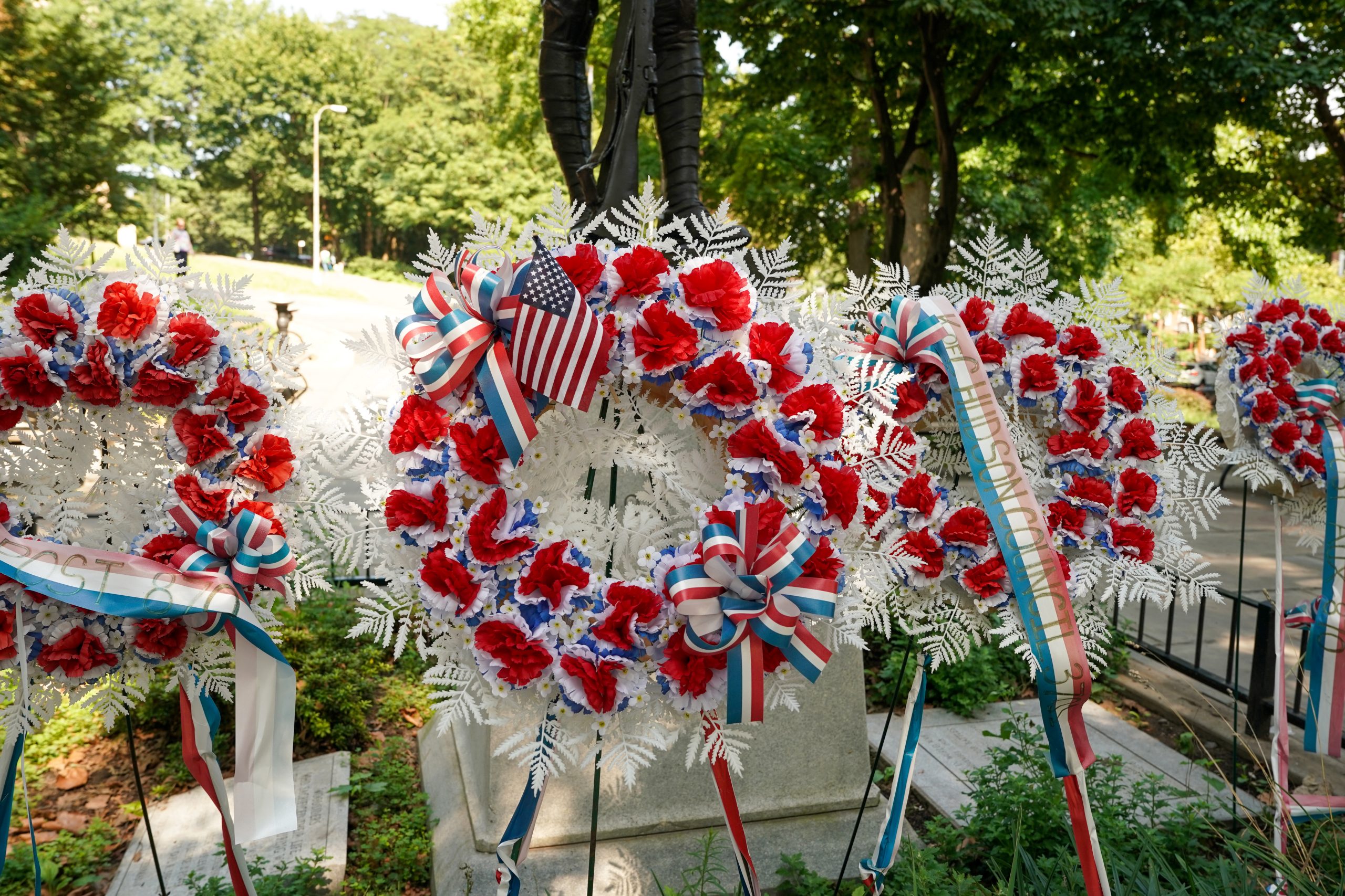 Veterans Pay Tribute to Soldiers Killed in Afghan Airport